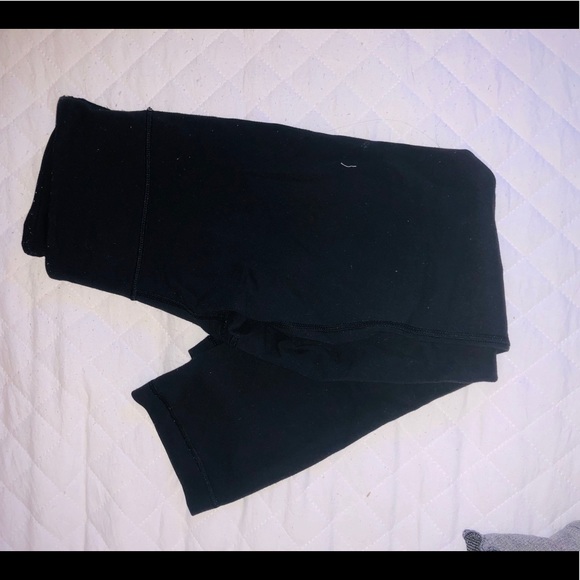 Lululemon Wunder Under Crop II *Full-On Luon - Picture 2 of 5